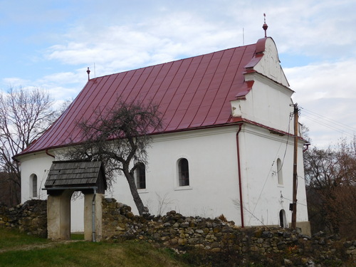 Oprava strechy kostola v Drienčanoch