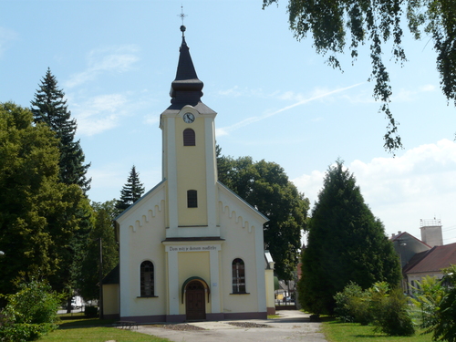 Cirkevný zbor ECAV na Slovensku Bzince pod Javorinou
