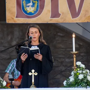 Služby Božie na Divíne