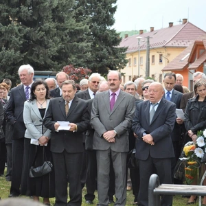 Spomienka na Adama Hlovíka v Giraltovciach