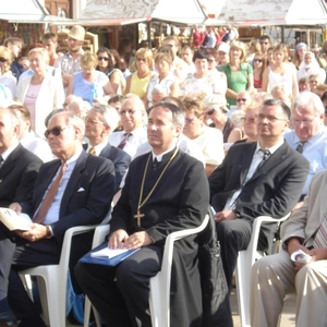 Biskupovi  S. Piętakovi blahoželáme k narodeninám