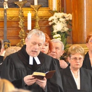 Biskupovi  S. Piętakovi blahoželáme k narodeninám