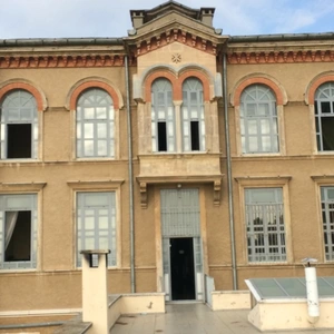 Teologický seminár v Chalki - pohľad z bočnej strany