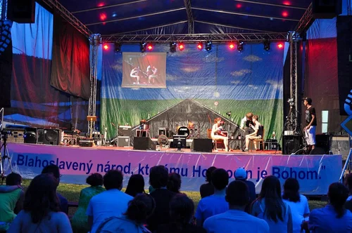 SEMFEST 2012 − „Na ceste“