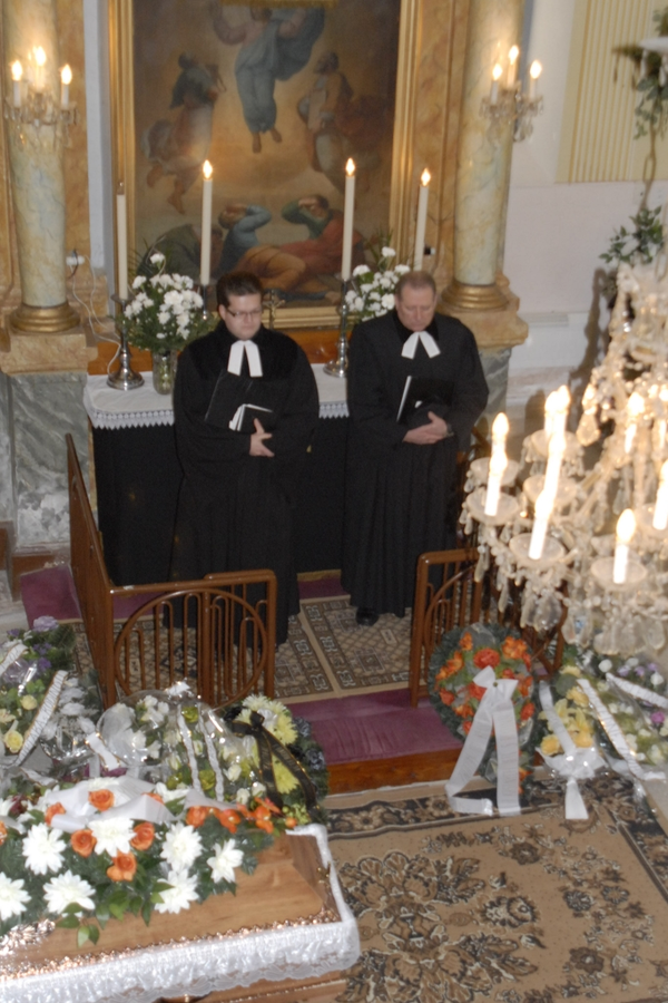 Opustili nás dvaja horliví dozorcovia