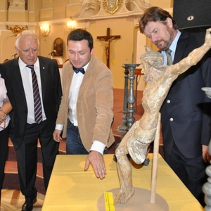 Ľudia spätí s Ježišom Kristom na IV. ECD