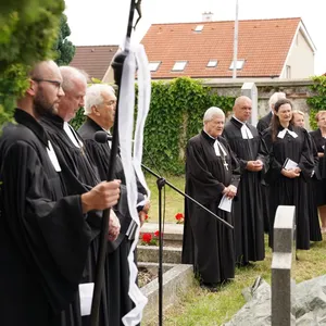 Posledná rozlúčka so sestrou Zuzanou Kolárovskou