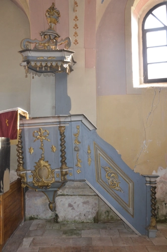 Reštaurovanie kazateľnice v Hostišovciach