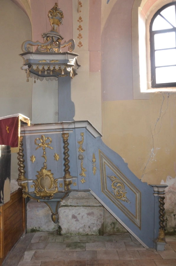 Reštaurovanie kazateľnice v Hostišovciach