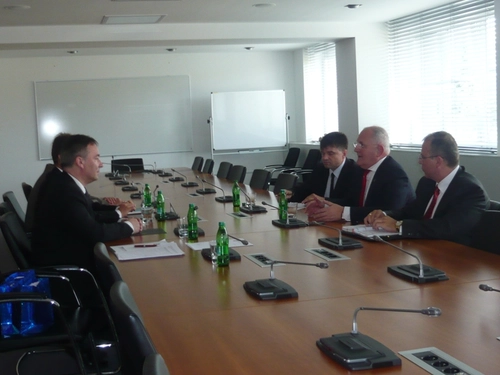 General bishop at negotiations at the Ministry of Education