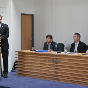 Aby jazva po liečbe nezostala škaredá.  Z aktívu o vnútorných vzťahoch v ECAV