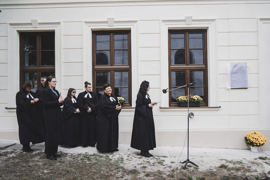 Slávnosť evanjelikov v Modre-Kráľovej spojená s odhalením pamätnej tabule