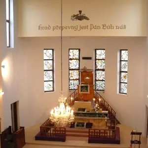 Evanjelický kostol a. v. v Čataji 80 ročný
