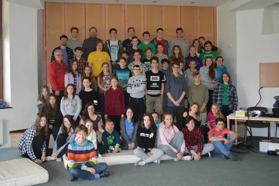 Konfivíkendovka mladých z HOS a NOS 