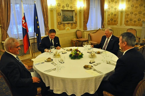 Predseda vlády SR prijal Predsedníctvo ECAV