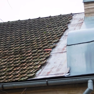 Strecha pred opravou