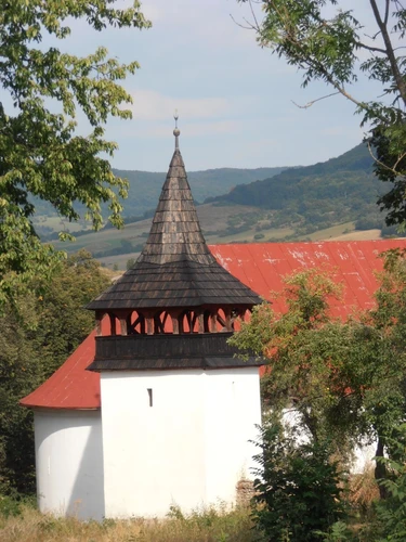 Obnovená zvonica v Drienčanoch