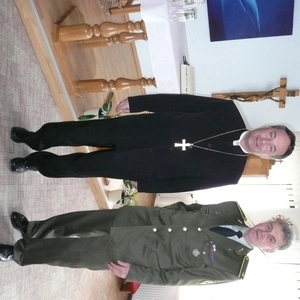 Generálny biskup u výsadkárov v Žiline