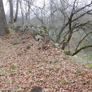 Chýbajúca časť múru pred opravou