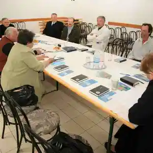 Stretnutie slovenských farárov vo Veňareci