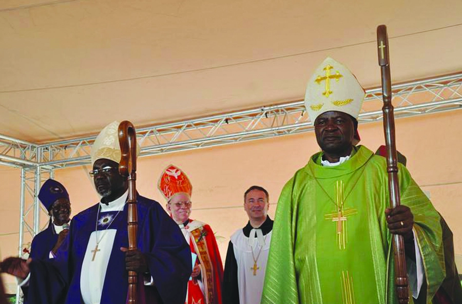 Z inštalácie biskupov v Namíbii