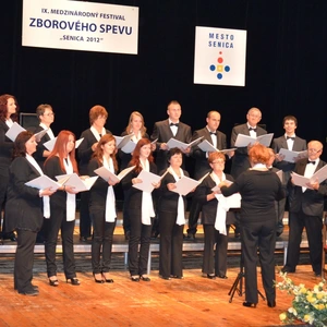 Zborový spev v Senici