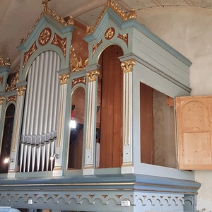 V Príbovciach opravujú kostolný organ