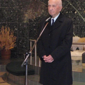 V Petržalke blahoželali J. Klátikovi k 80-tke 